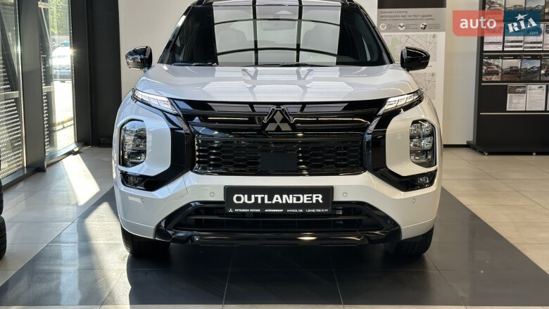 Mitsubishi Outlander 2026 2.5 MiVEC CVT (184 к.с.) S-AWC Ultimate