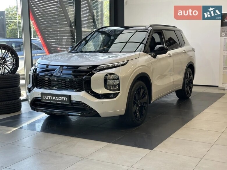 Mitsubishi Outlander 2026 2.5 MiVEC CVT (184 к.с.) S-AWC Ultimate